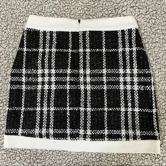 Dance & Marvel Mini Skirt Size S - NWT - Picture 2 of 11